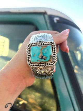RTS ★ Ain't No Square Cuff