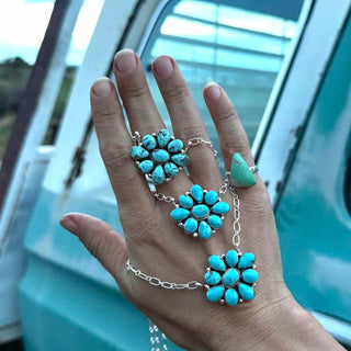 RTS ★ Peace Blossom Cluster Necklace