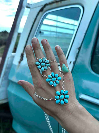 RTS ★ Peace Blossom Cluster Necklace