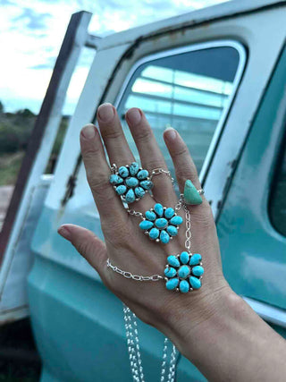 RTS ★ Peace Blossom Cluster Necklace