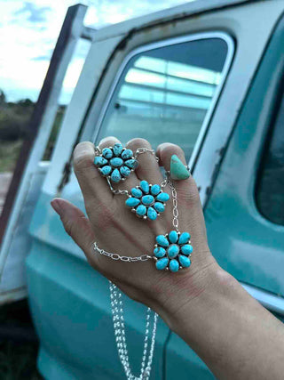 RTS ★ Peace Blossom Cluster Necklace