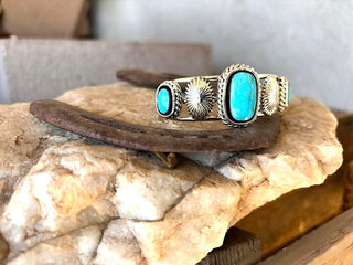 RTS ★ Mama's Home Cuff