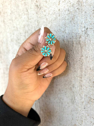 RTS ★ Daisies Studs