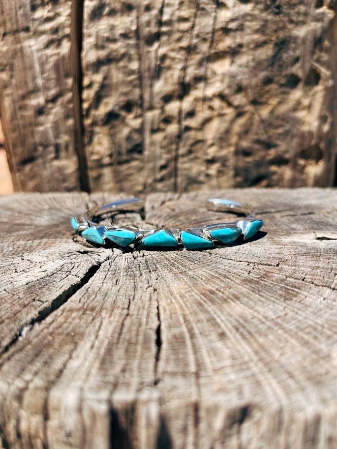 RTS ★ LUCKY 7 Stone Cuff Bracelet ★ TURQUOISE