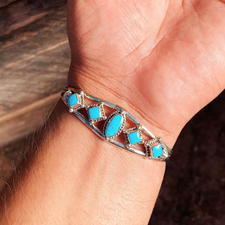 RTS ★ Diamond Hand Cuff