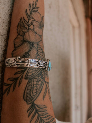 RTS ★ Leaf Me Right Here Cuff