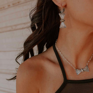 RTS ★ Brandy Bowtie Earrings And Necklace