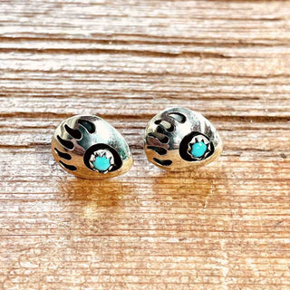 RTS ★ Bear Paw Studs