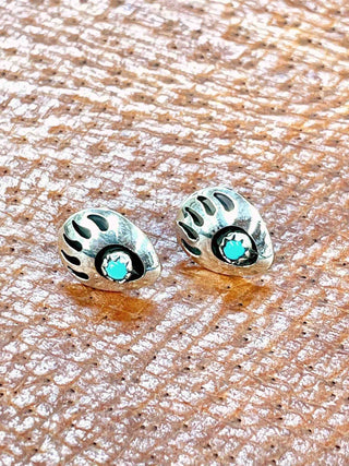 RTS ★ Bear Paw Studs