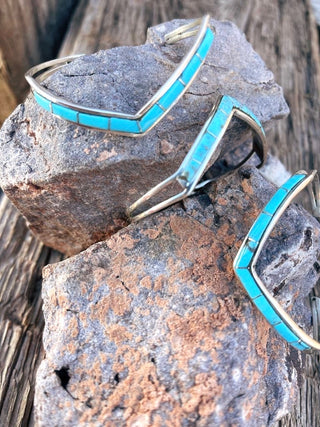 RTS ★ New Chevron Cuff ★ Blue