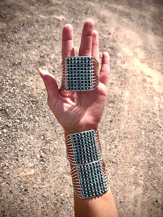 RTS ★ Turquoise Ten Up Cuff